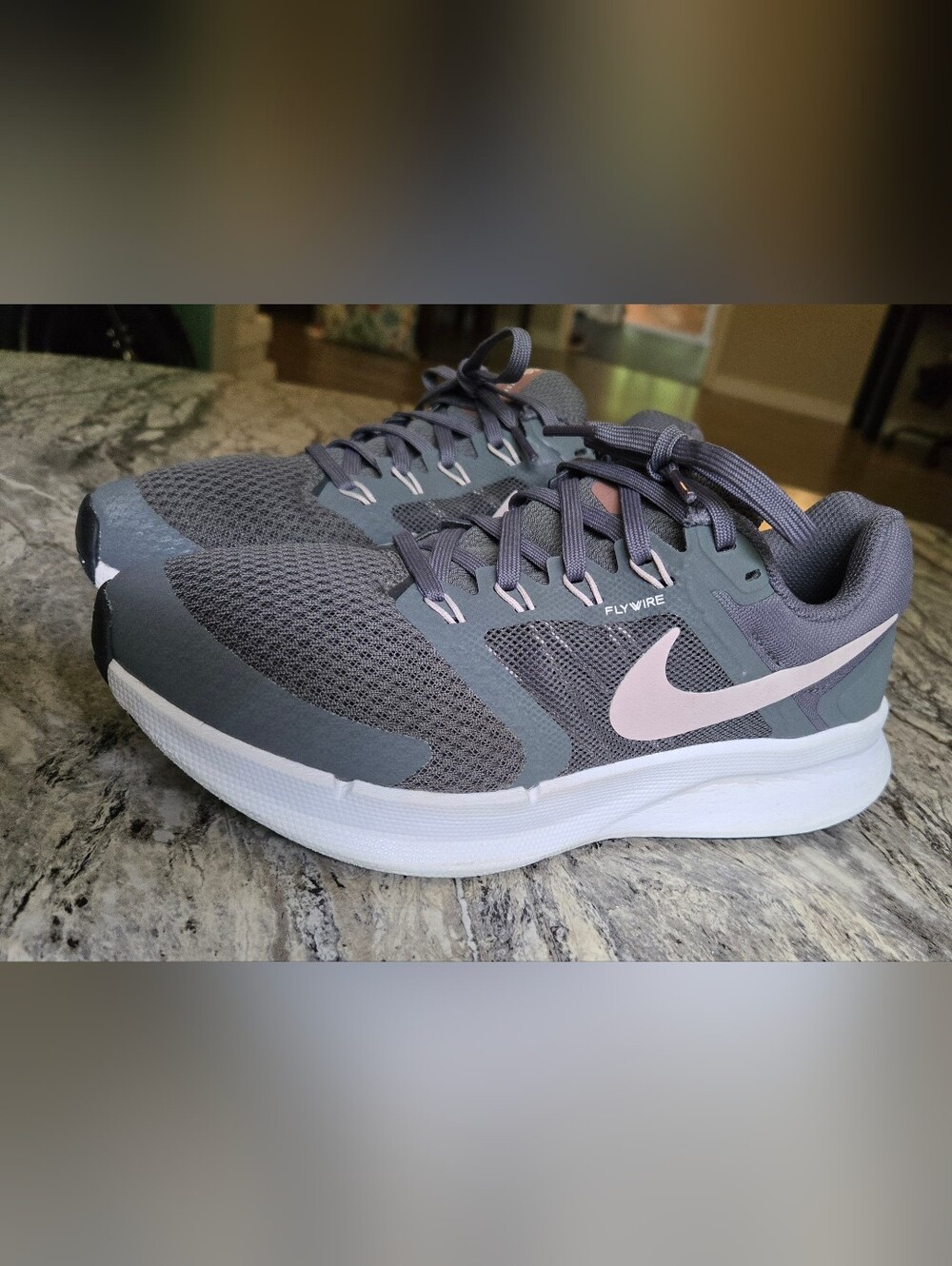 Nike Women's Run Swift 3 Gray And Pink Sneakers Size 6.5 - Picture 3 of 10